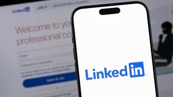 5 LinkedIn Ads tests to run to drive growth