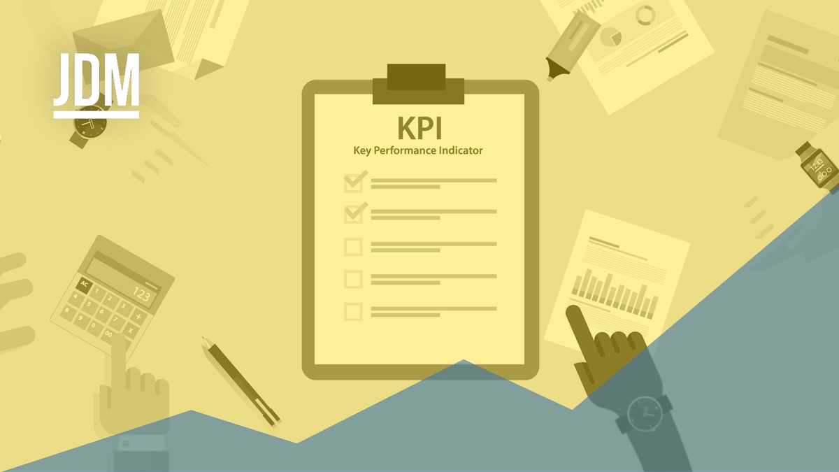 Top 4 HR KPIs & Metrics to Track
